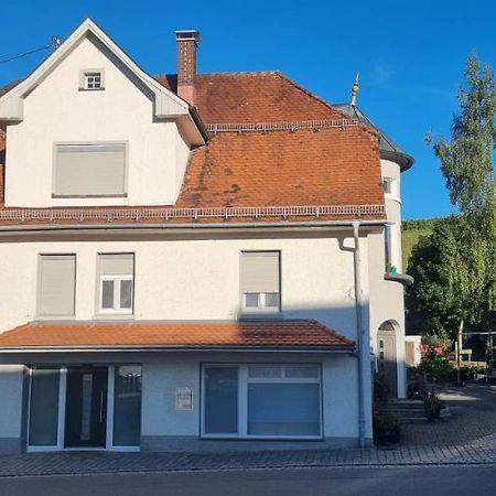 Nguyen Le 3 Schlafzimmer, 7 Bette,Dusche, 2 Wc , Kueche Ab 2 Uebernachtungen Neukirch  Kültér fotó
